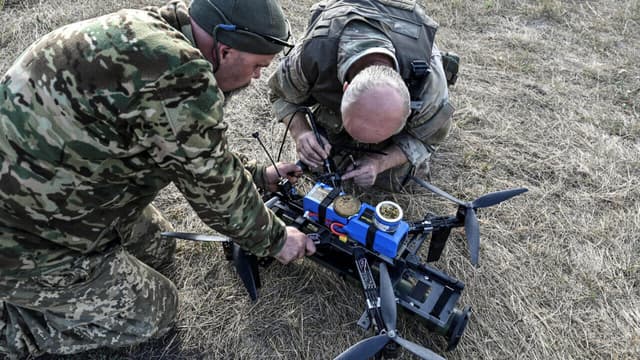 La IA militar: Un poder que desafía el control gubernamental
